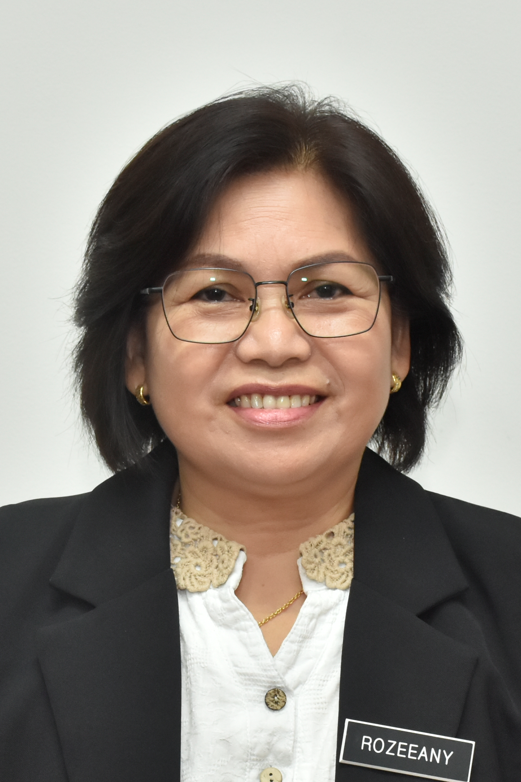 Rozeeany Tinggalam